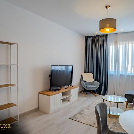 Yamaluxe Apartments - Silent & Warm With Many Facilities ブカレスト エクステリア 写真